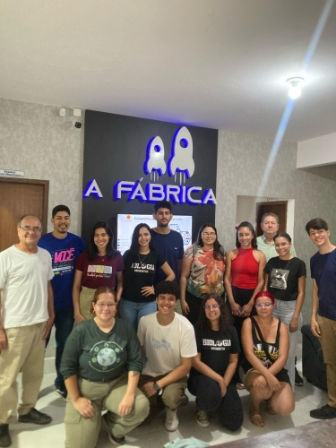 Visita dos Acadêmicos 8º período de Biologia Unimontes